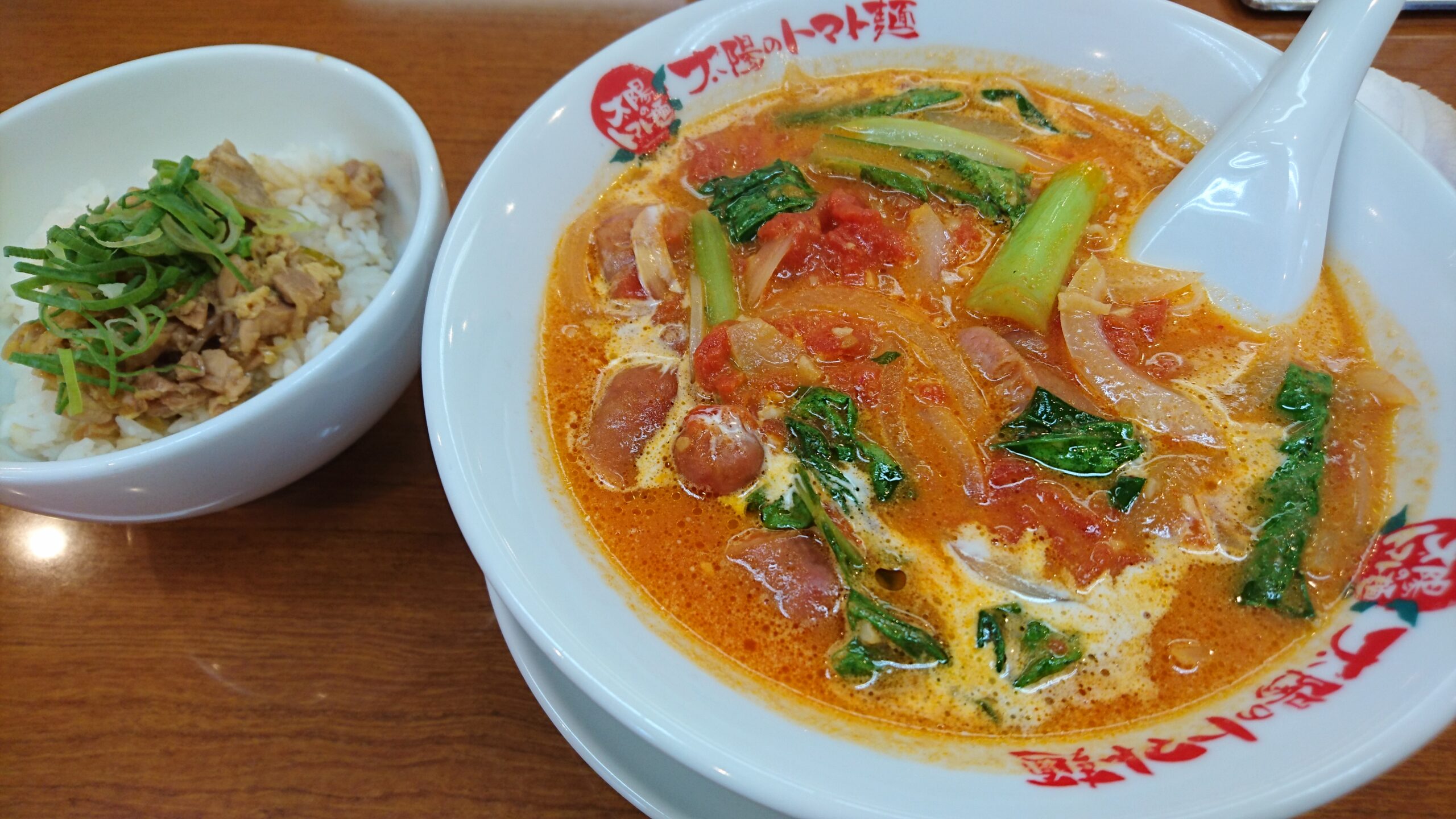 【太陽のトマト麺】大阪王将のイートアンド社ブランド